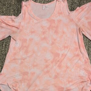 Pink 3/4 Sleeve Cut-Out Blouse